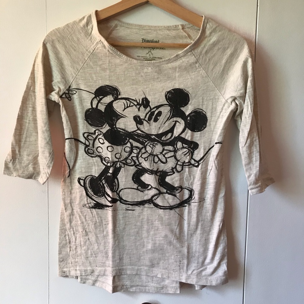 Walt Disney World quarter sleeve top